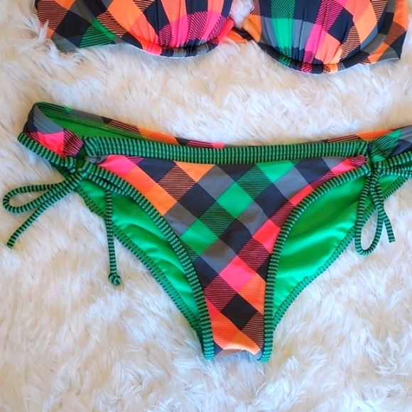 Arizona Jeans Co. Bikini set, bottoms L, top XL - Picture 4 of 8